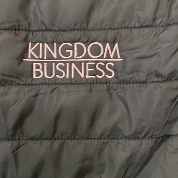 Core 365 with  separate storage pouch and Audio Port inside the vest - Picture 16 of 16